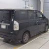 toyota voxy 2010 CFJ1851872 image 2