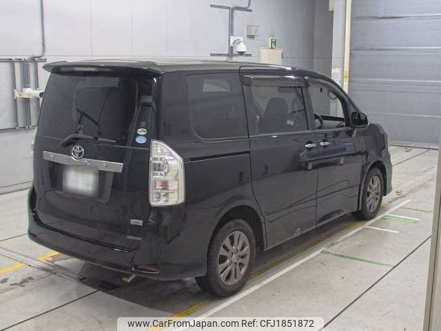 toyota voxy 2010 CFJ1851872 image 2
