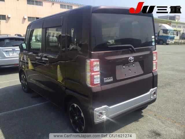 toyota pixis-mega 2015 CFJ1621274 image 2