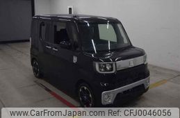 daihatsu wake 2015 -DAIHATSU--WAKE LA700S-0045611---DAIHATSU--WAKE LA700S-0045611-