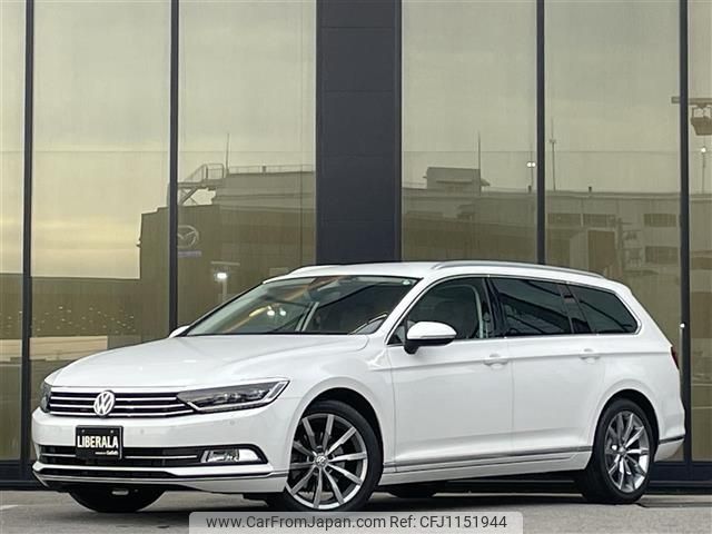 volkswagen passat-variant 2017 -VOLKSWAGEN--VW Passat Variant DBA-3CCZE--WVWZZZ3CZJE040004---VOLKSWAGEN--VW Passat Variant DBA-3CCZE--WVWZZZ3CZJE040004- image 1