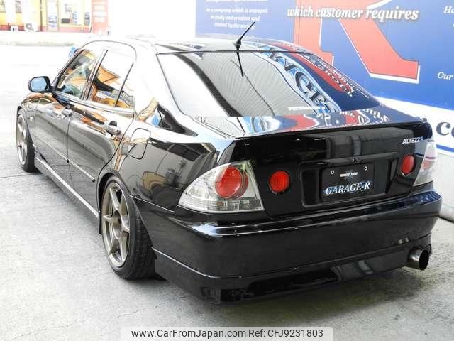 2001 Toyota Altezza GH-SXE10 - Car Price $10,777