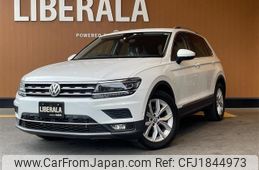 volkswagen tiguan 2018 CFJ1844973