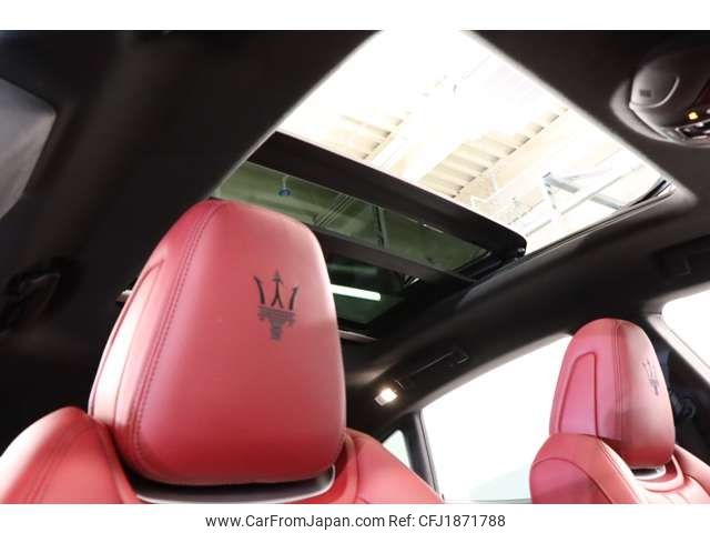 maserati levante 2018 CFJ1871788 image 2