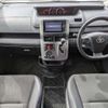 toyota voxy 2013 -TOYOTA--Voxy DBA-ZRR70W--ZRR70-0542620---TOYOTA--Voxy DBA-ZRR70W--ZRR70-0542620- image 3