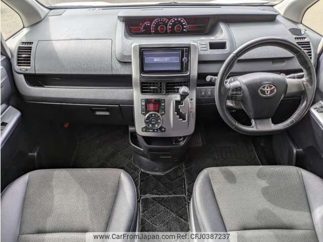 toyota voxy 2013 -TOYOTA--Voxy DBA-ZRR70W--ZRR70-0542620---TOYOTA--Voxy DBA-ZRR70W--ZRR70-0542620- image 2