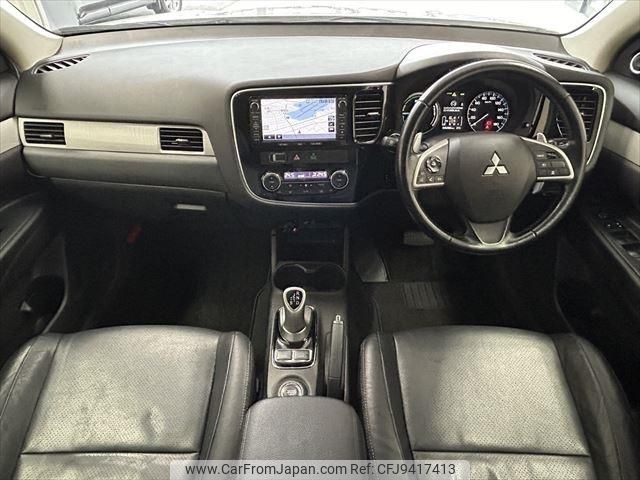 mitsubishi outlander-phev 2013 -MITSUBISHI--Outlander PHEV DLA-GG2W--GG2W-0008079---MITSUBISHI--Outlander PHEV DLA-GG2W--GG2W-0008079- image 2