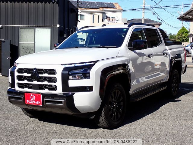mitsubishi triton 2024 CFJ0435222 image 1
