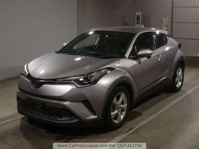 toyota c-hr 2018 -TOYOTA--C-HR DBA-NGX10--NGX10-2001700---TOYOTA--C-HR DBA-NGX10--NGX10-2001700- image 1