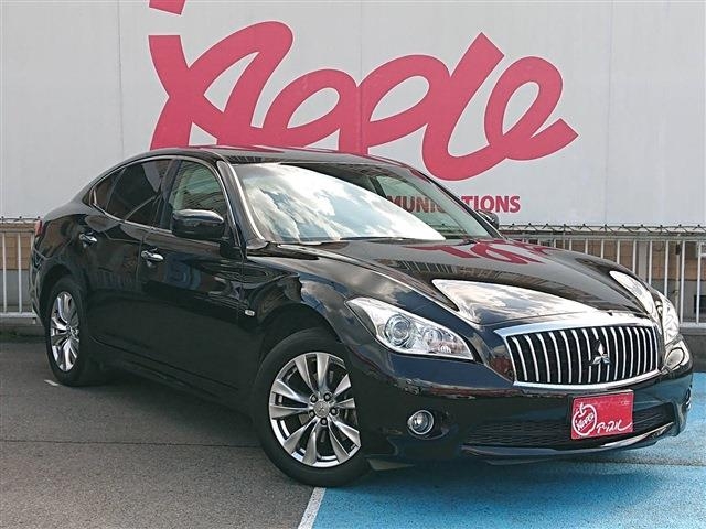 car_cece10e1-8957-4897-bbc3-