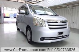 toyota noah 2010 ENHANCEAUTO_1_ea294444