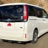 toyota esquire 2016 504928-929364 image 2
