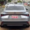 lexus is 2020 CFJ1838068 image 6