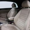 volkswagen the-beetle-convertible 2017 quick_quick_16CBZK_WVWZZZ16ZGM811228 image 10
