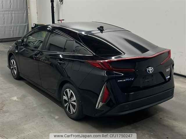 toyota prius-phv 2020 CFJ1750247 image 2