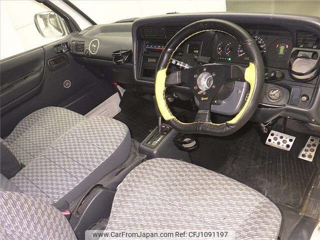 2004 Toyota Hiace Van LH178V - Car Price $10,624