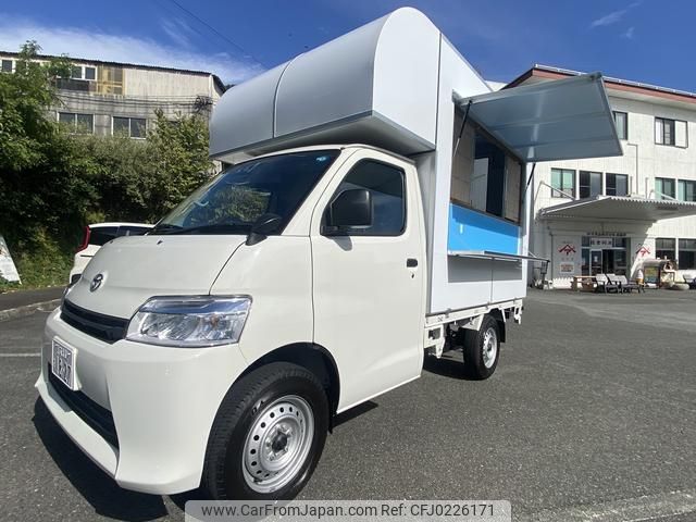 toyota townace-truck 2013 GOO_NET_EXCHANGE_1101758A30240918W001 image 1