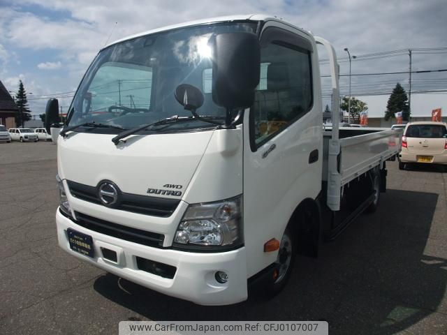 hino dutro 2019 GOO_NET_EXCHANGE_0302486A30240810W001 image 1