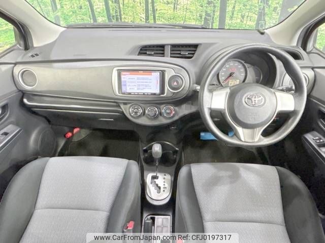 toyota vitz 2013 -TOYOTA--Vitz DBA-KSP130--KSP130-2099352---TOYOTA--Vitz DBA-KSP130--KSP130-2099352- image 2