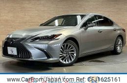 lexus es 2018 CFJ1625161