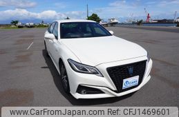 toyota crown-hybrid 2018 CFJ1469601