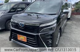 toyota voxy 2019 CFJ1313015