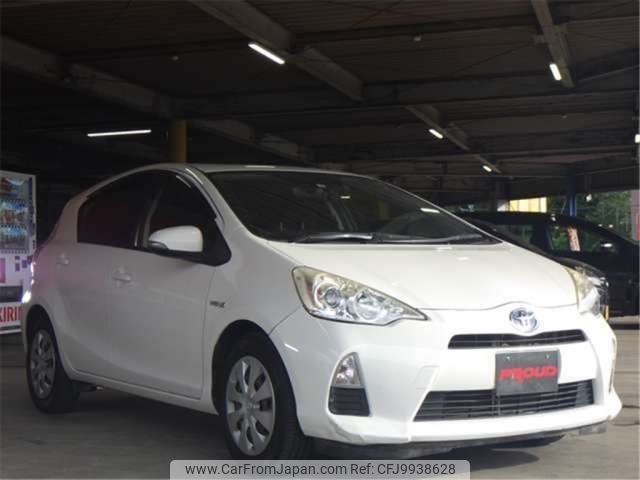 toyota aqua 2013 -TOYOTA--AQUA DAA-NHP10--NHP10-6202960---TOYOTA--AQUA DAA-NHP10--NHP10-6202960- image 1