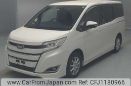 toyota noah 2018 -TOYOTA--Noah DBA-ZRR80G--ZRR80-0422586---TOYOTA--Noah DBA-ZRR80G--ZRR80-0422586-