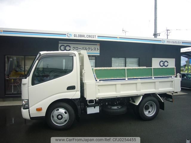 hino dutro 2024 GOO_NET_EXCHANGE_0804665A30240926W002 image 2