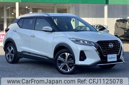 nissan kix 2021 -NISSAN--KIX 6AA-P15--P15-025215---NISSAN--KIX 6AA-P15--P15-025215-