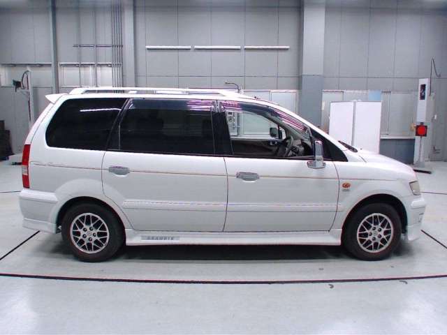 mitsubishi chariot-grandis 2000 -三菱--ｼｬﾘｵｸﾞﾗﾝﾃﾞｨｽ N84W-0129655---三菱--ｼｬﾘｵｸﾞﾗﾝﾃﾞｨｽ N84W-0129655- image 1