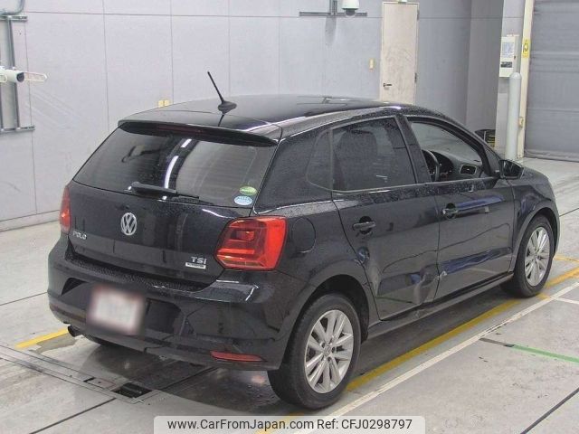 volkswagen polo 2017 -VOLKSWAGEN--VW Polo 6RCJZ-WVWZZZ6RZHU101803---VOLKSWAGEN--VW Polo 6RCJZ-WVWZZZ6RZHU101803- image 2