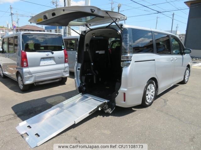 toyota voxy 2018 -TOYOTA--Voxy ZRR80--0411091---TOYOTA--Voxy ZRR80--0411091- image 1