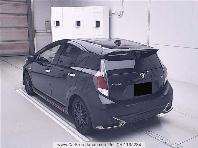 toyota aqua 2018 -TOYOTA--AQUA NHP10-6803584---TOYOTA--AQUA NHP10-6803584- image 2