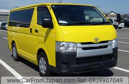 toyota hiace-van 2019 24432406