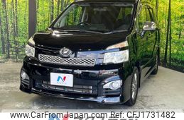toyota voxy 2012 CFJ1731482