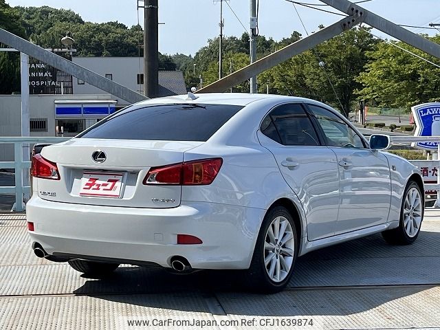 lexus is 2009 CFJ1639874 image 2
