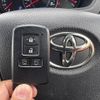 toyota voxy 2018 CFJ1791622 image 7