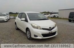 toyota vitz 2013 -TOYOTA--Vitz DBA-NSP135--NSP135-2029196---TOYOTA--Vitz DBA-NSP135--NSP135-2029196-