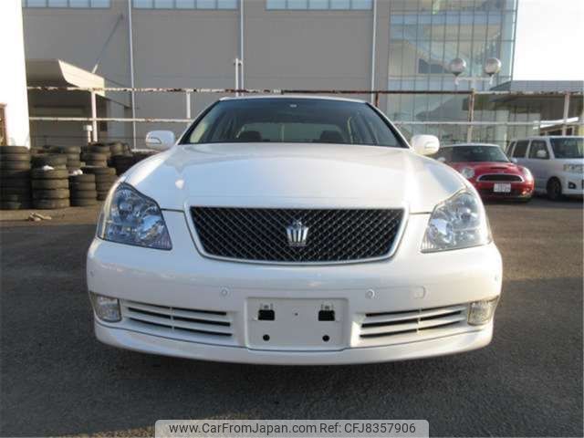 toyota crown 2004 CFJ8357906 image 2