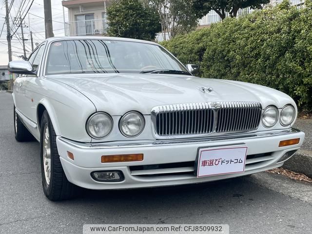 Used JAGUAR XJ SERIES 1996 CFJ8509932 in good condition for sale