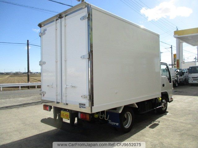 isuzu elf-truck 2016 CFJ9652075 image 2