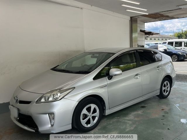 toyota prius 2013 -TOYOTA 【大阪 355り73】--Prius ZVW30-5606203---TOYOTA 【大阪 355り73】--Prius ZVW30-5606203- image 1