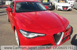 rover alfa-romeo-giulia 2017 -ROVER--Alfa Romeo Giulia ABA-95220--ZAREAEKN7H7564827---ROVER--Alfa Romeo Giulia ABA-95220--ZAREAEKN7H7564827-