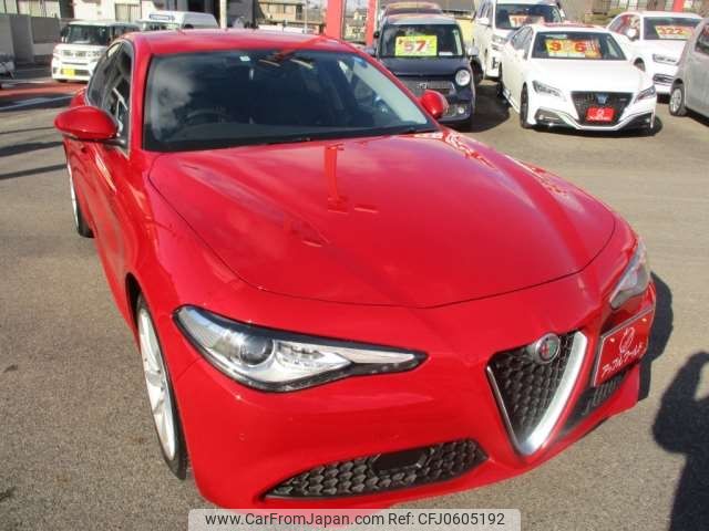 rover alfa-romeo-giulia 2017 -ROVER--Alfa Romeo Giulia ABA-95220--ZAREAEKN7H7564827---ROVER--Alfa Romeo Giulia ABA-95220--ZAREAEKN7H7564827- image 1