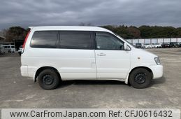 toyota liteace-noah 1999 NIKYO_EY78677