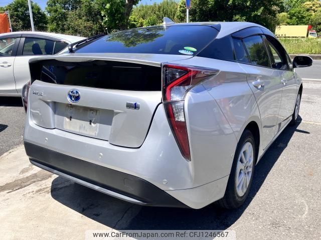 toyota prius 2018 quick_quick_DAA-ZVW50_ZVW50-6126011 image 2