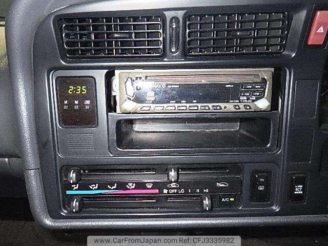 2004 Toyota Hiace Van KZH116G - Car Price $6,695