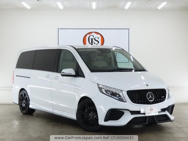 mercedes-benz v-class 2018 GOO_JP_700250572030240712001 image 1