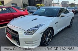 nissan gt-r 2011 CFJ1621963